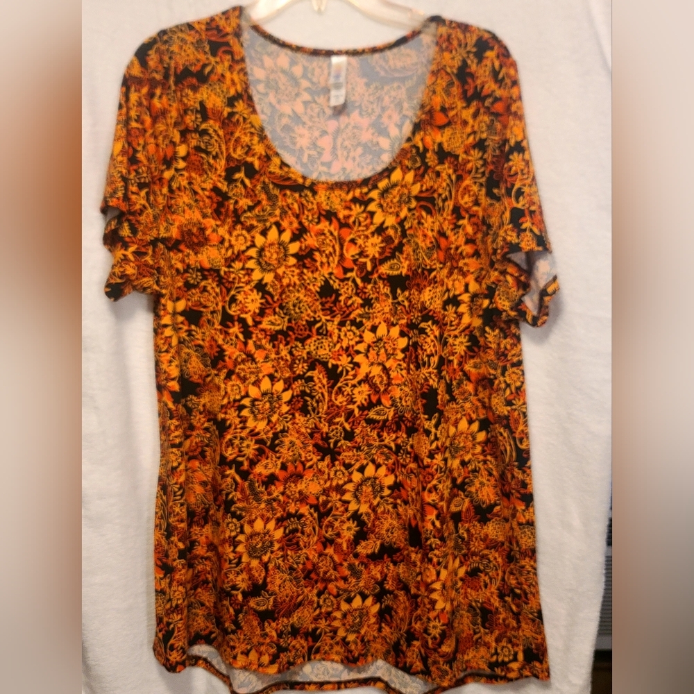 LuLaRoe Orange and Black Floral Scoop Neck Short Sleeve Tee